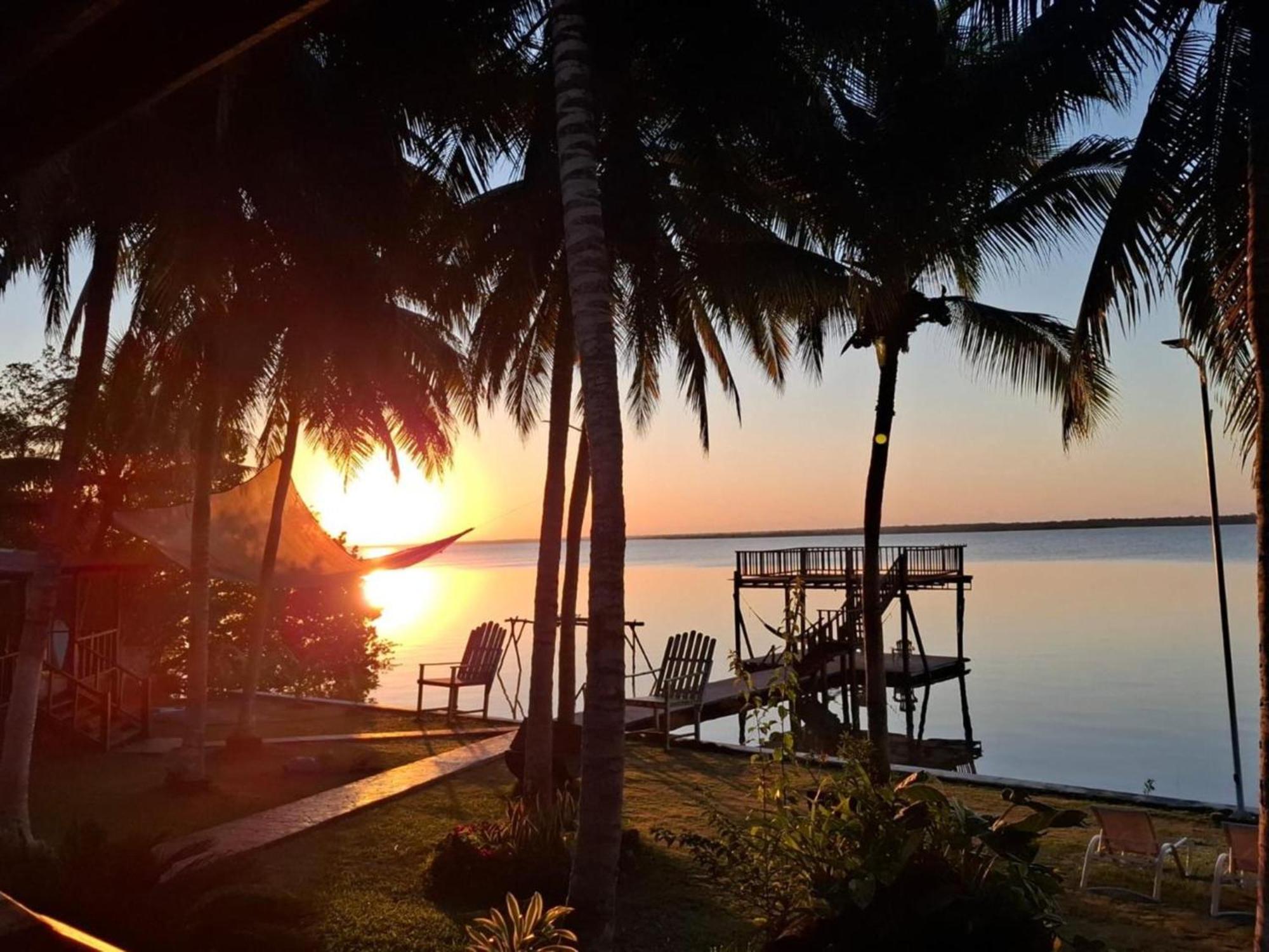 Coras Place Bacalar Lagoon Front Экстерьер фото